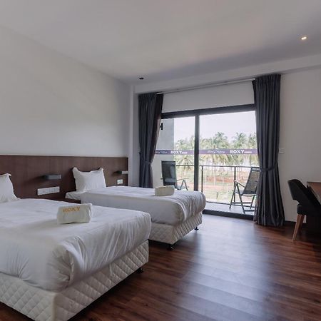 Roxy Sematan Villa & Townhouse 외부 사진