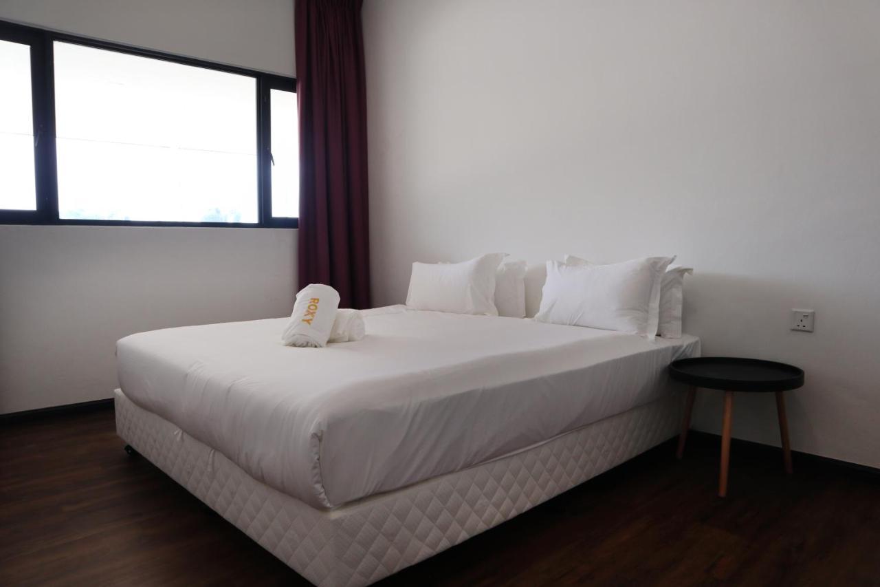 Roxy Sematan Villa & Townhouse 외부 사진