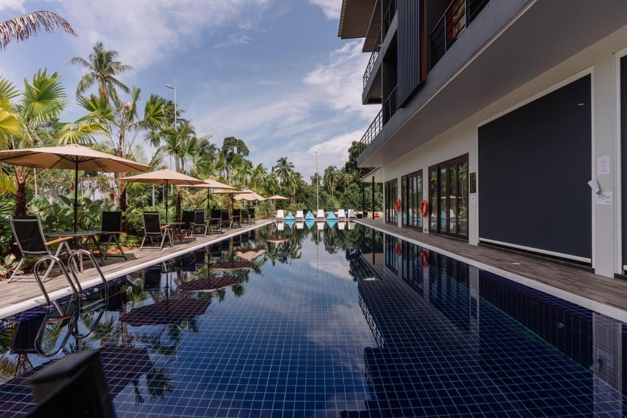 Roxy Sematan Villa & Townhouse 외부 사진
