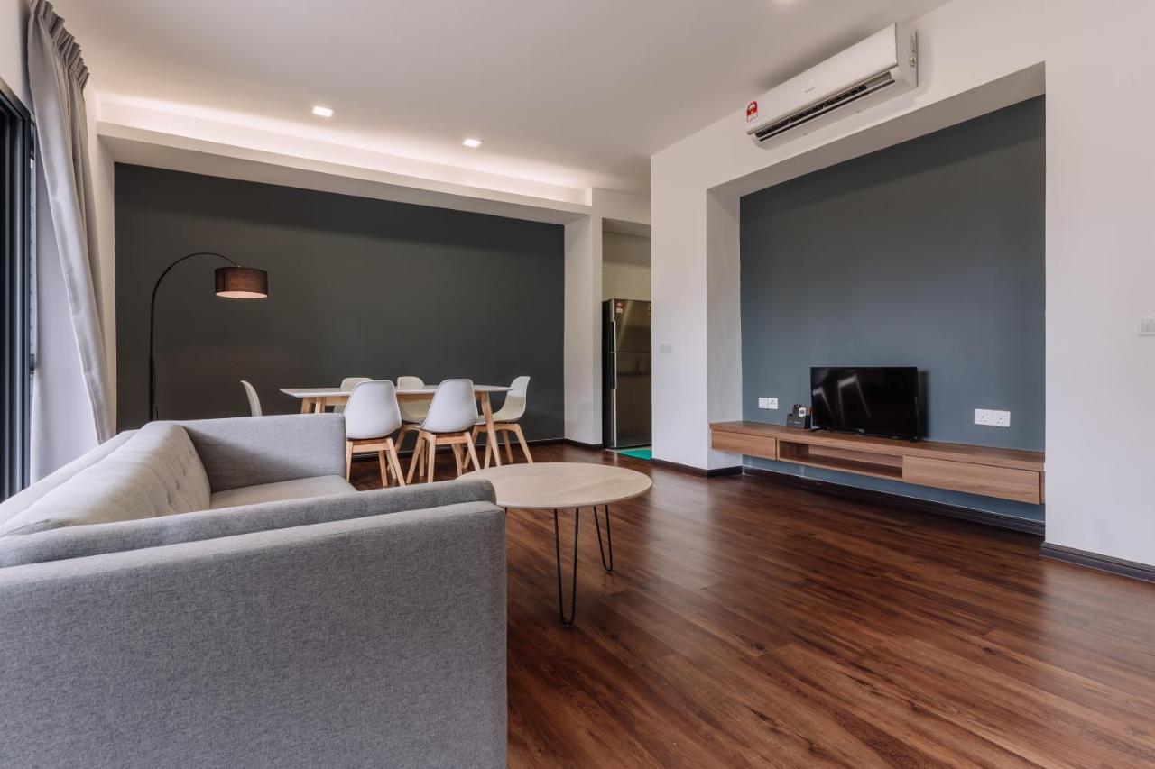 Roxy Sematan Villa & Townhouse 외부 사진