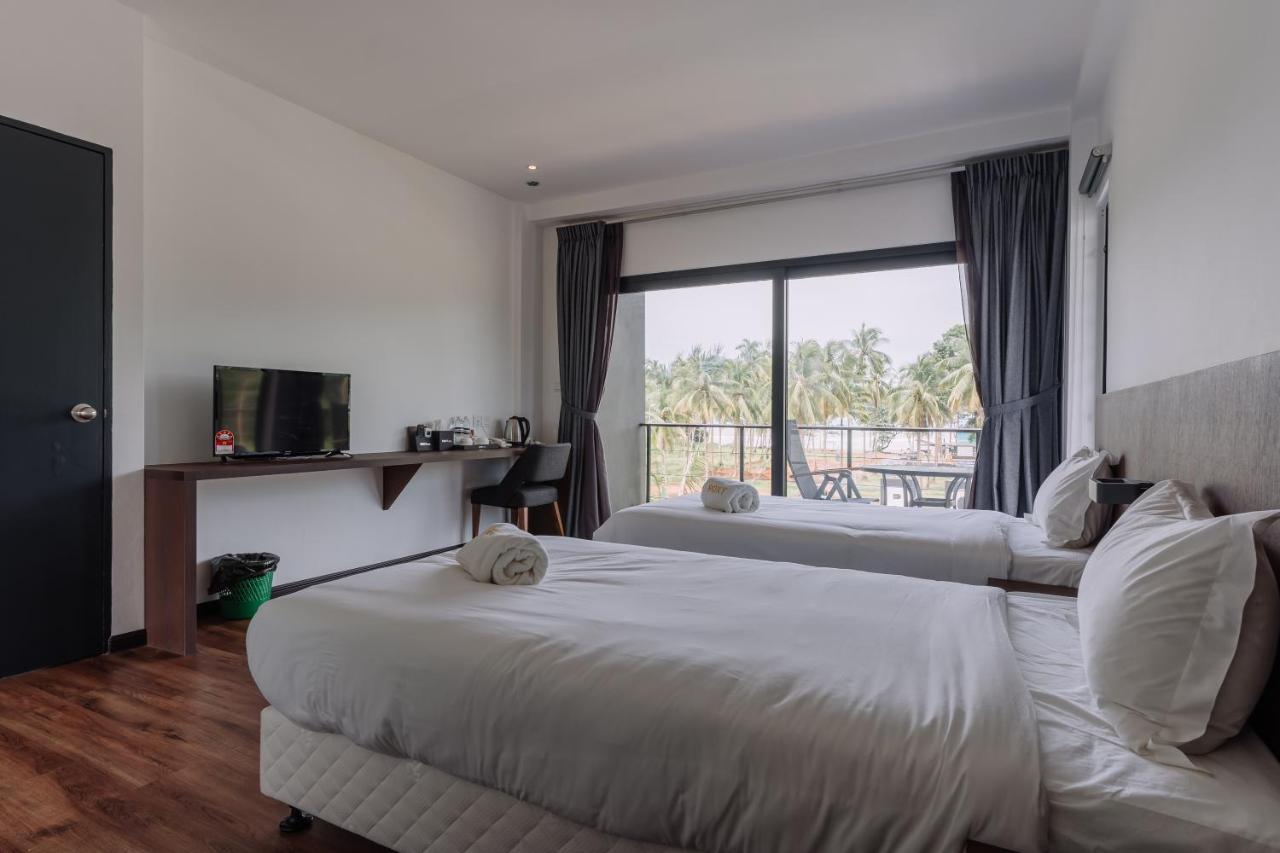 Roxy Sematan Villa & Townhouse 외부 사진