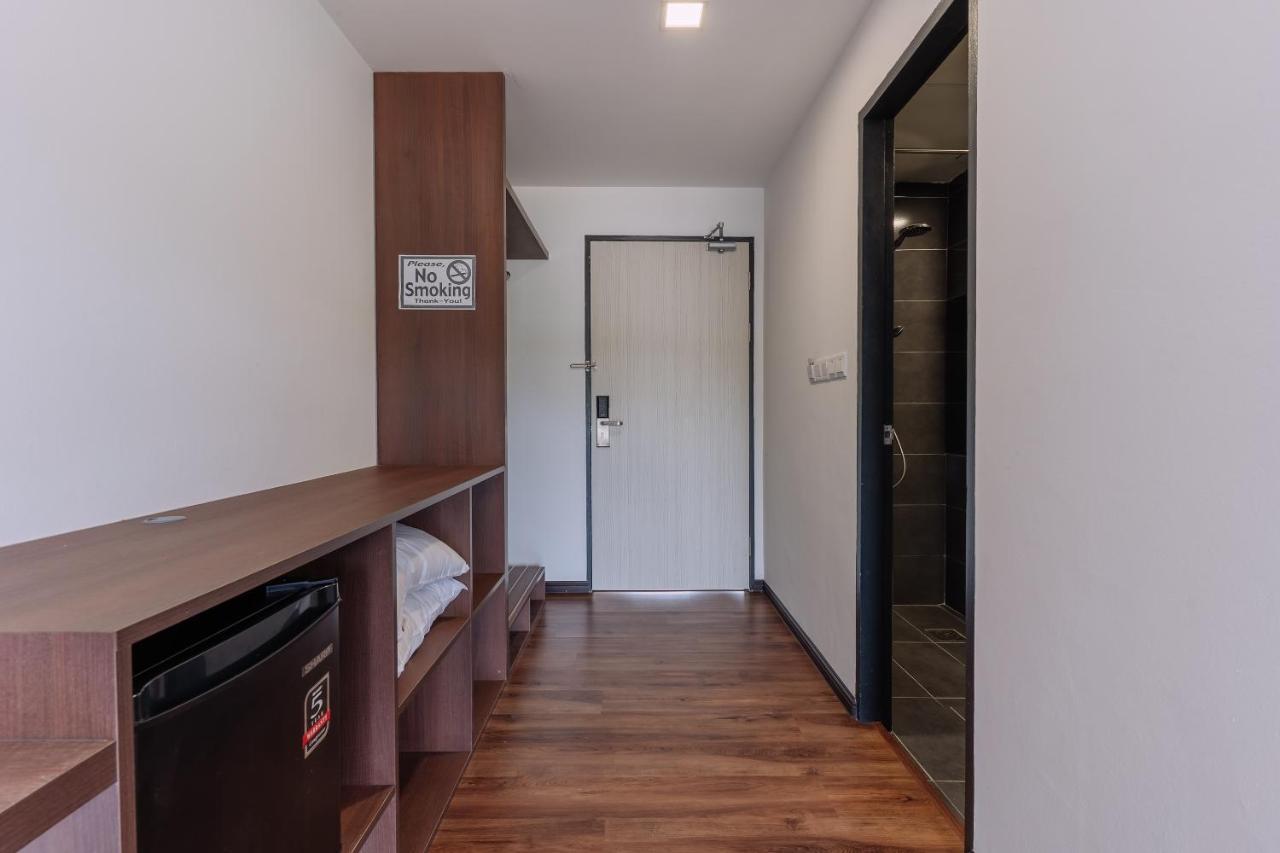 Roxy Sematan Villa & Townhouse 외부 사진
