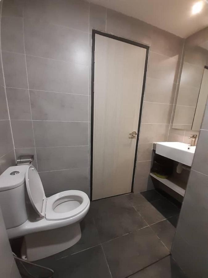 Roxy Sematan Villa & Townhouse 외부 사진