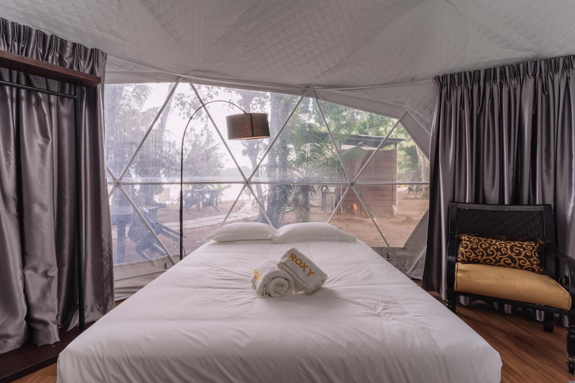 Roxy Sematan Villa & Townhouse 외부 사진