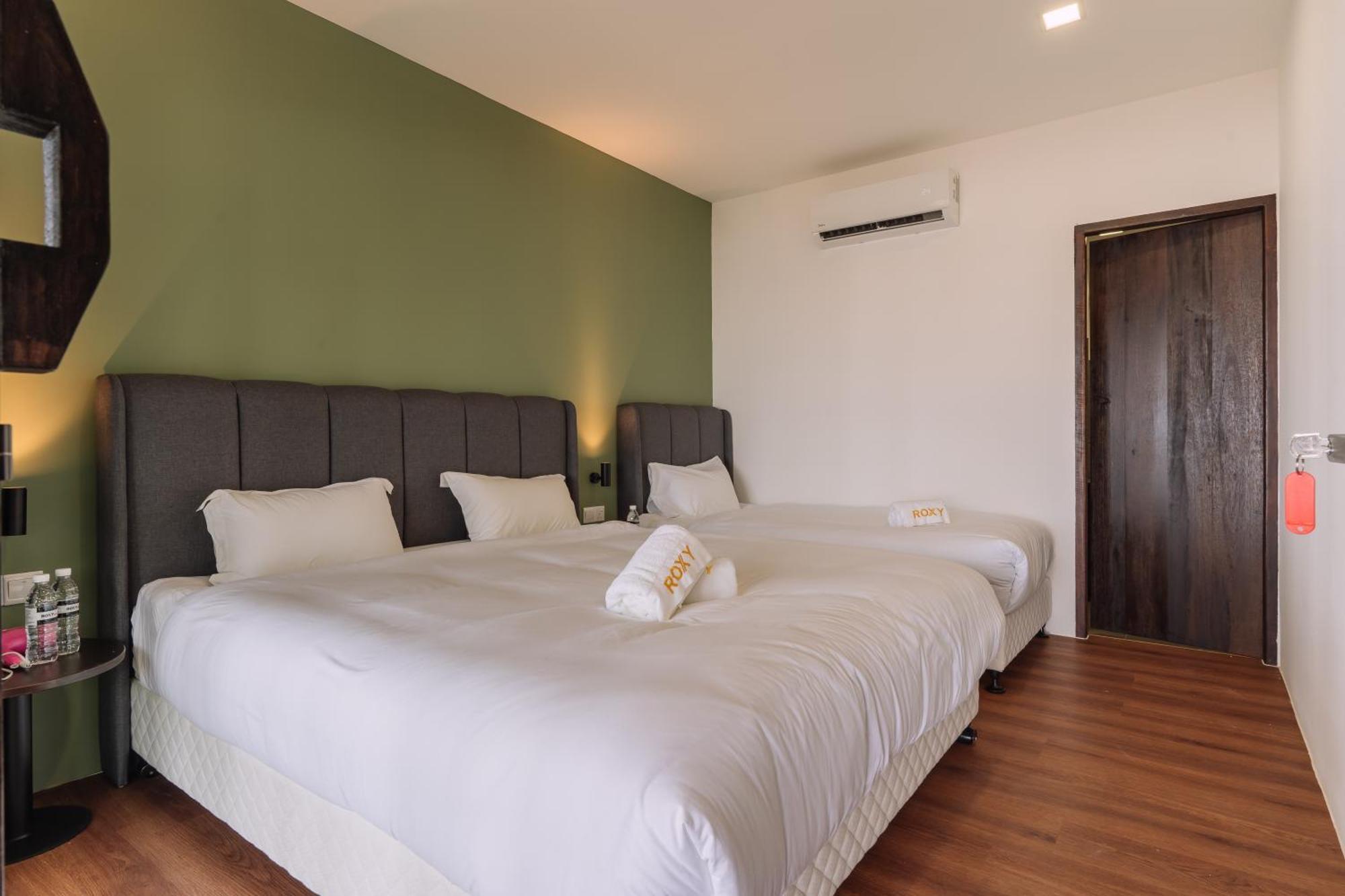 Roxy Sematan Villa & Townhouse 외부 사진